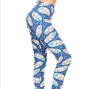 Feathered Buttery Soft Leggings